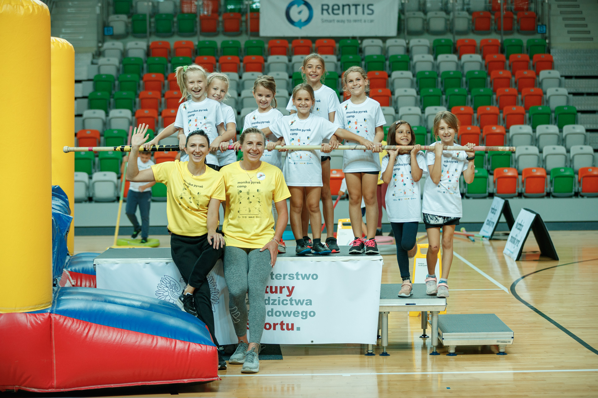 Cały Lubin skacze o tyczce