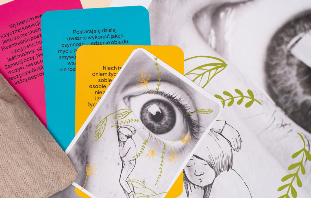 karty krople uważności